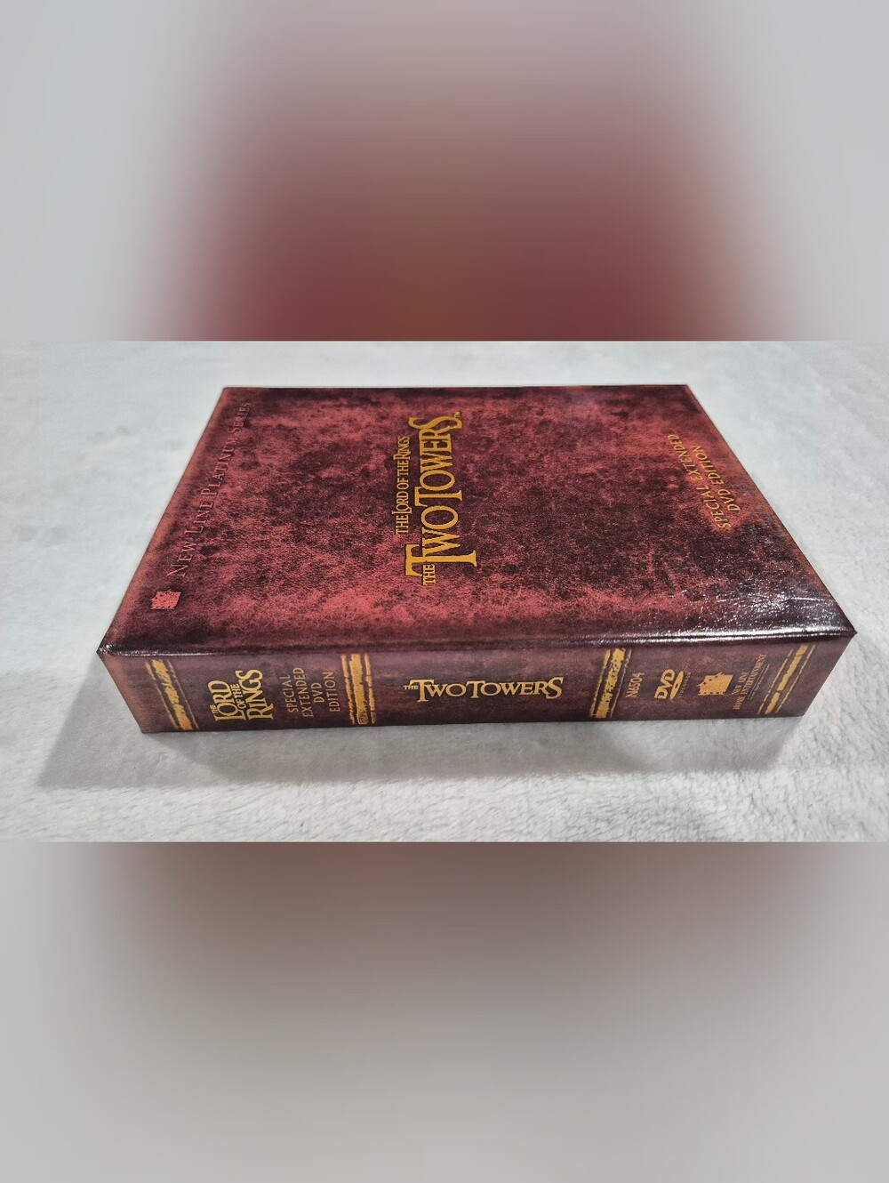 Lord of the Rings The Two Towers Extended Edition 4-Disc DVD Box Set - Picture 4 of 10